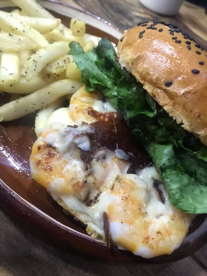 El chef burgers and steaks