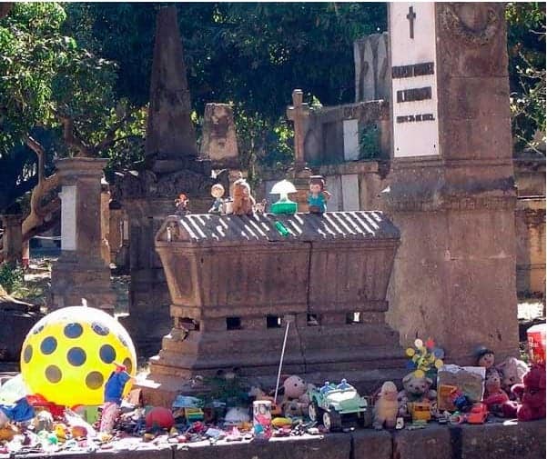 Leyendas Panteón de Belén – Nachito el niño que le temía a la oscuridad